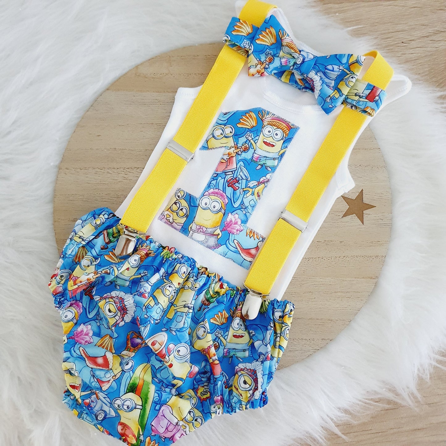 MINIONS print Boys 1st Birthday Outfit, Size 0